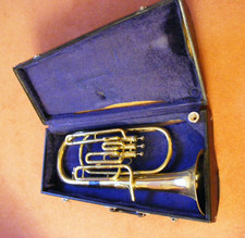 Bb Baritone Horn, Yamaha M-Piece, and Case