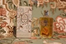 Vintage Jean D'Albret Ecusson