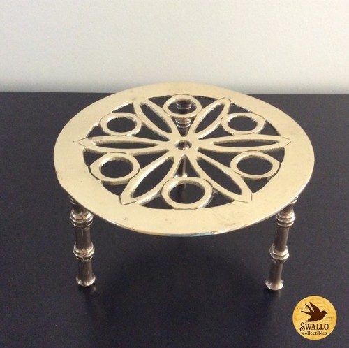 Antique brass trivet round 3 - -,