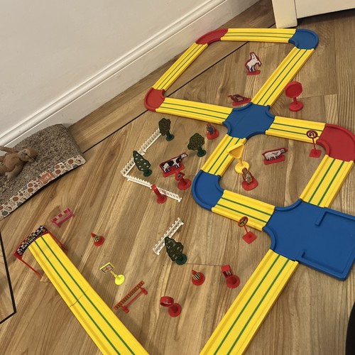 Vintage matchbox play - vintage, track