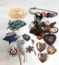 Job Lot Of Brooches and Pins.