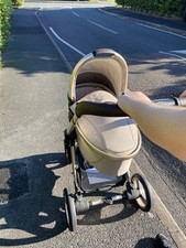 Egg 2 Feather Pram/Stroller