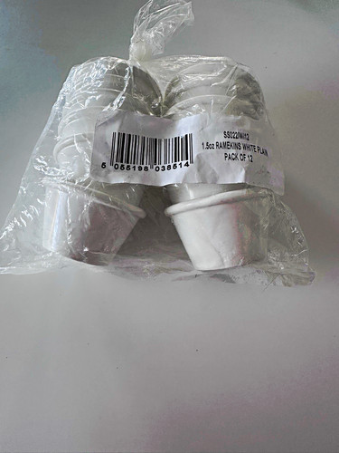 White round porcelain ramekins - white,