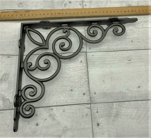 Pair cast iron swirl - iron, "swirl"