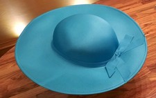 Ladies Aquamarine Hat for