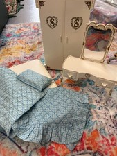 Vintage Sindy Doll Wardrobe