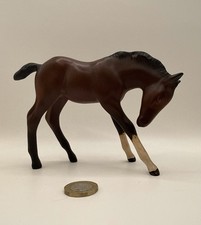 Beswick Large Foal Head Down