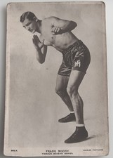Frank Moody. Boxer. Real