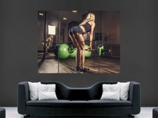 WEIGHTLIFTING WOMAN GIRL BUM