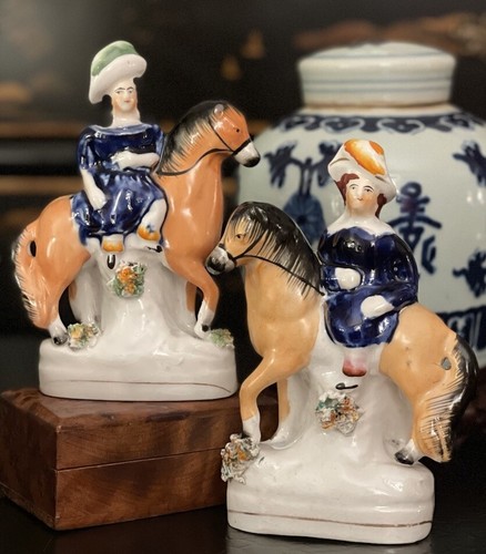 Incredible petite 19c - incredible, english