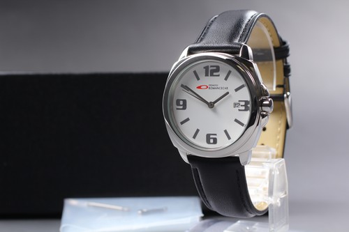 2005 mint seiko vj32 - mint,