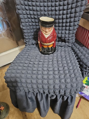 Royal doulton large character - royal,