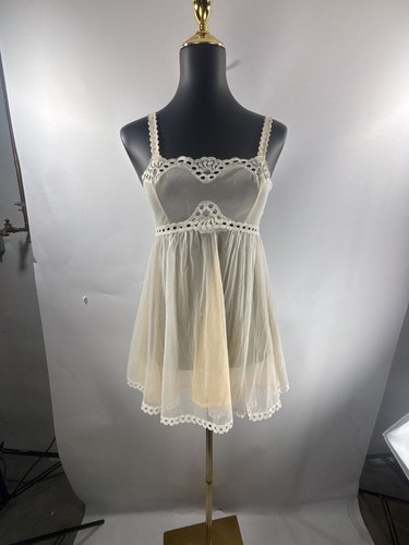 Vintage white sheer lace - white,