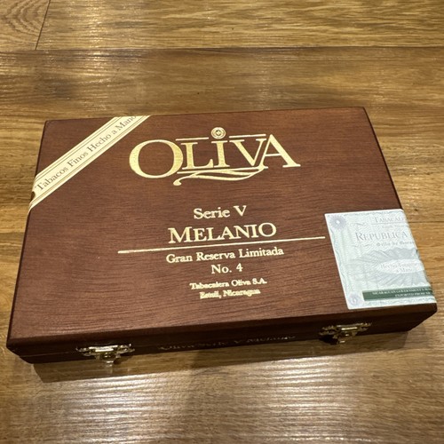 Oliva serie melanio wooden - serie,
