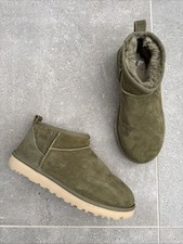 UGG Women’s Khaki Boots Size UK 6/39 Great Condition 