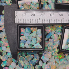 Ethiopian opal chips - opal, polished