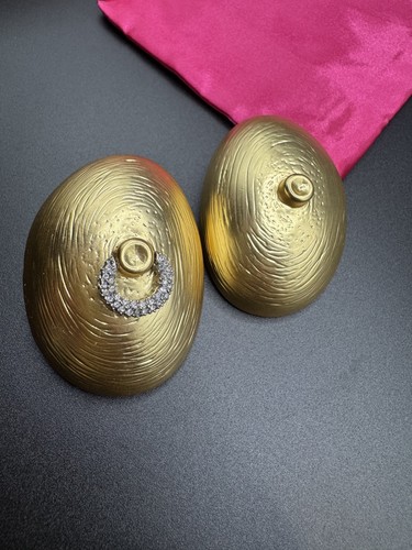 Schiaparelli gold tone - schiaparelli,