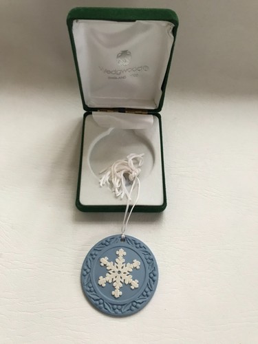 Wedgwood blue jasperware snow - wedgwood,
