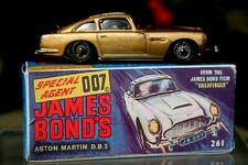 007 James Bond Aston Martin