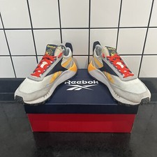 Reebok Classic Legacy -Size