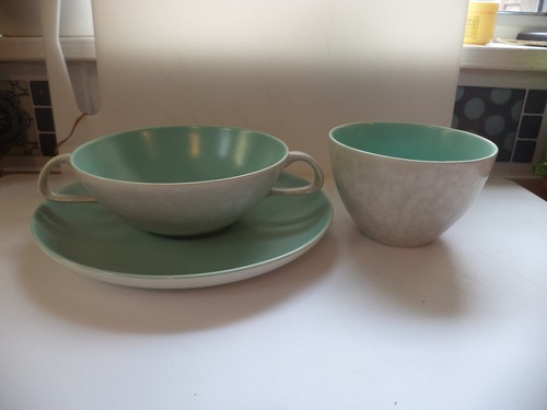 Poole pottery twintone - pottery, ice