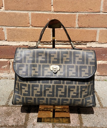 Vinted fendi handbag shoulder - fendi,