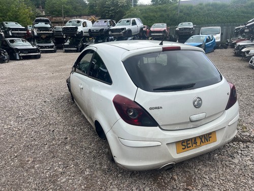 Vauxhall corsa 2014 3 - corsa, d