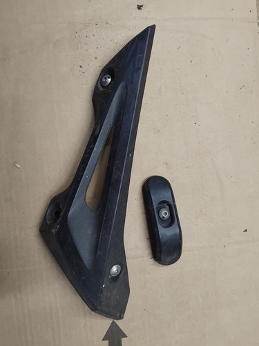 Yamaha 125 exhuast plastic - yamaha,