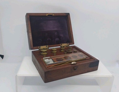 Antique boxed set - antique, of