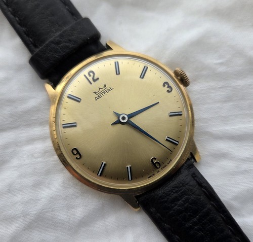 Lovely scarce vintage smiths - lovely,