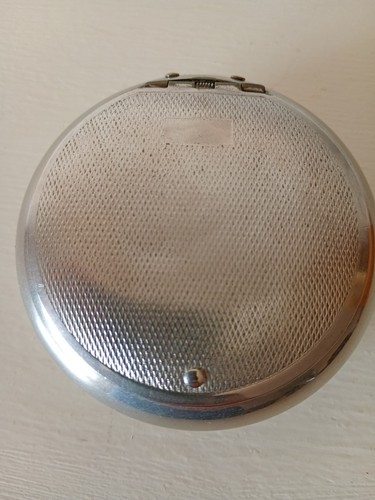 Vintage metal hinged snuff box - hinged,