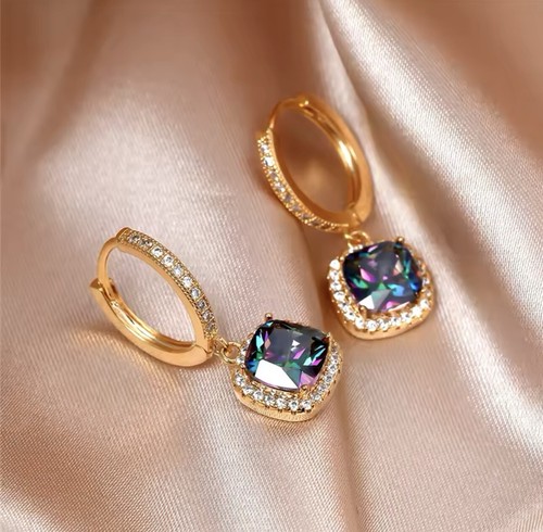 9ct gold mystic - 9ct,