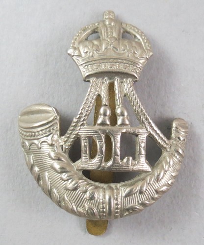 Military cap badge durham - k/c,