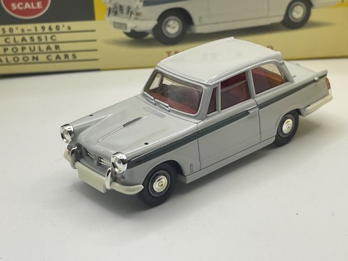 Vanguards lledo triumph - lledo,