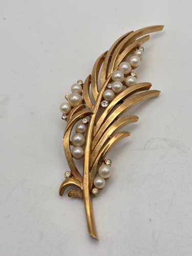 Vintage gold tone - , signed