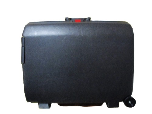 Black samsonite hard shell - hard,