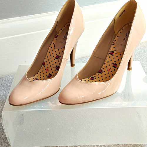 Gorgeous beige patent leather - gorgeous,