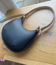 NEW MNG (Mango) Ladies handbag Black