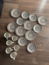 18 Piece Set by English