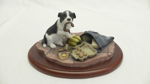 Border fine arts mischief - fine,