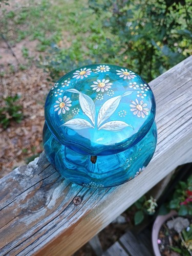 Mary gregory styled hinged - mary,