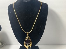 Sarah Coventry Necklass Gold