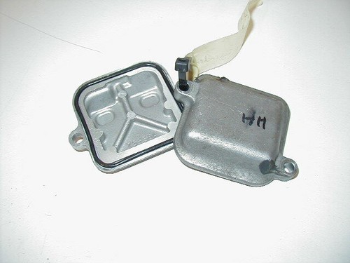 Valve cover engine cover