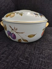 Royal Worcester Evesham Gold
