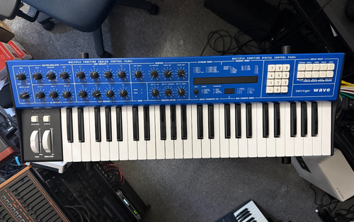 Behringer wave synthesizer - synthesizer,