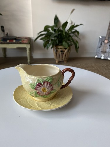 Creamer jug saucer carlton - ,