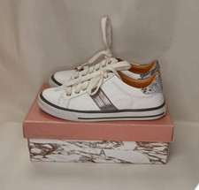 Moda In Pelle Alberry White