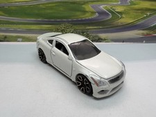 Hot Wheels Infiniti G37 White