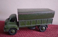 VINTAGE DINKY TOYS 3 TON ARMY