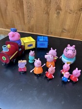 Peppa Pig Bundle of Toy Train and Collection of X10 Figures